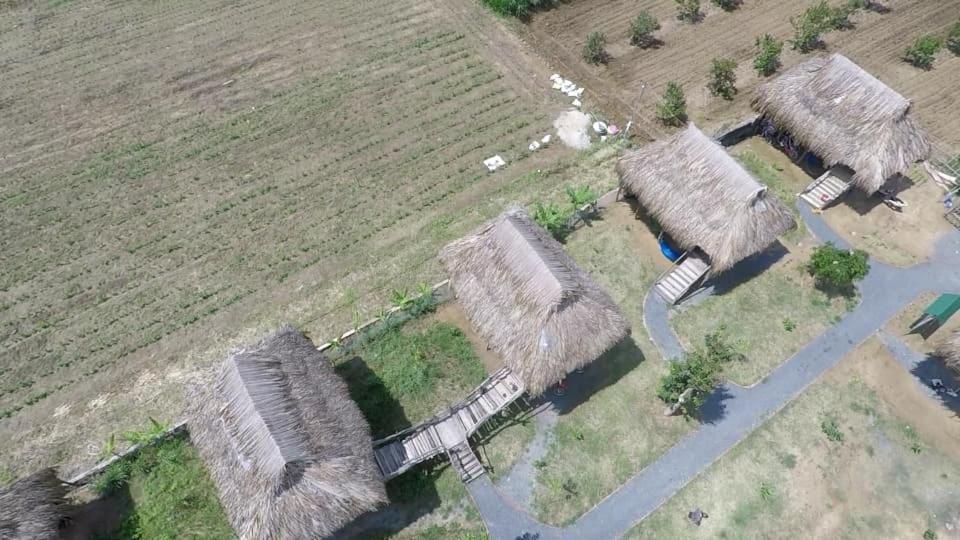 הוילה קאט טיין Sunny Field Eco Stilt House מראה חיצוני תמונה
