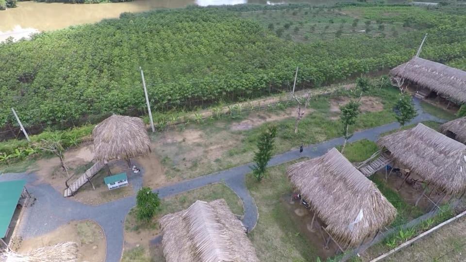 הוילה קאט טיין Sunny Field Eco Stilt House מראה חיצוני תמונה