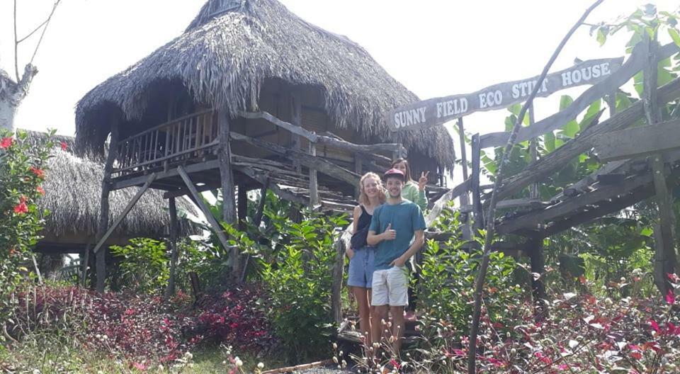 הוילה קאט טיין Sunny Field Eco Stilt House מראה חיצוני תמונה